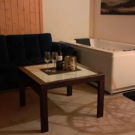 Mecenasa Apartment Nieledwia