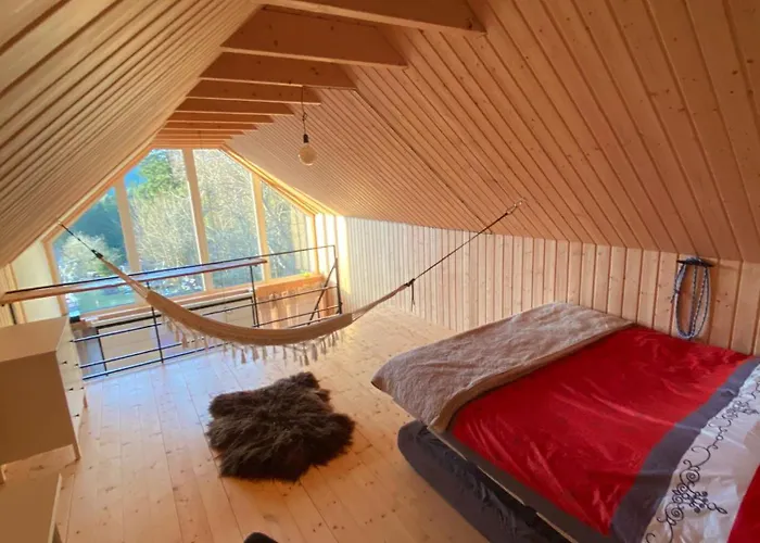 Mecenasa דירה Nieledwia